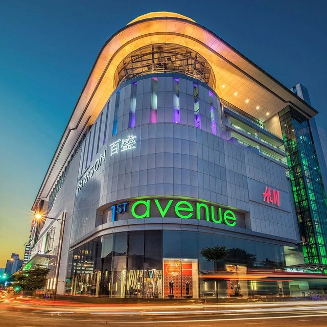 1st-avenue-mall.webp