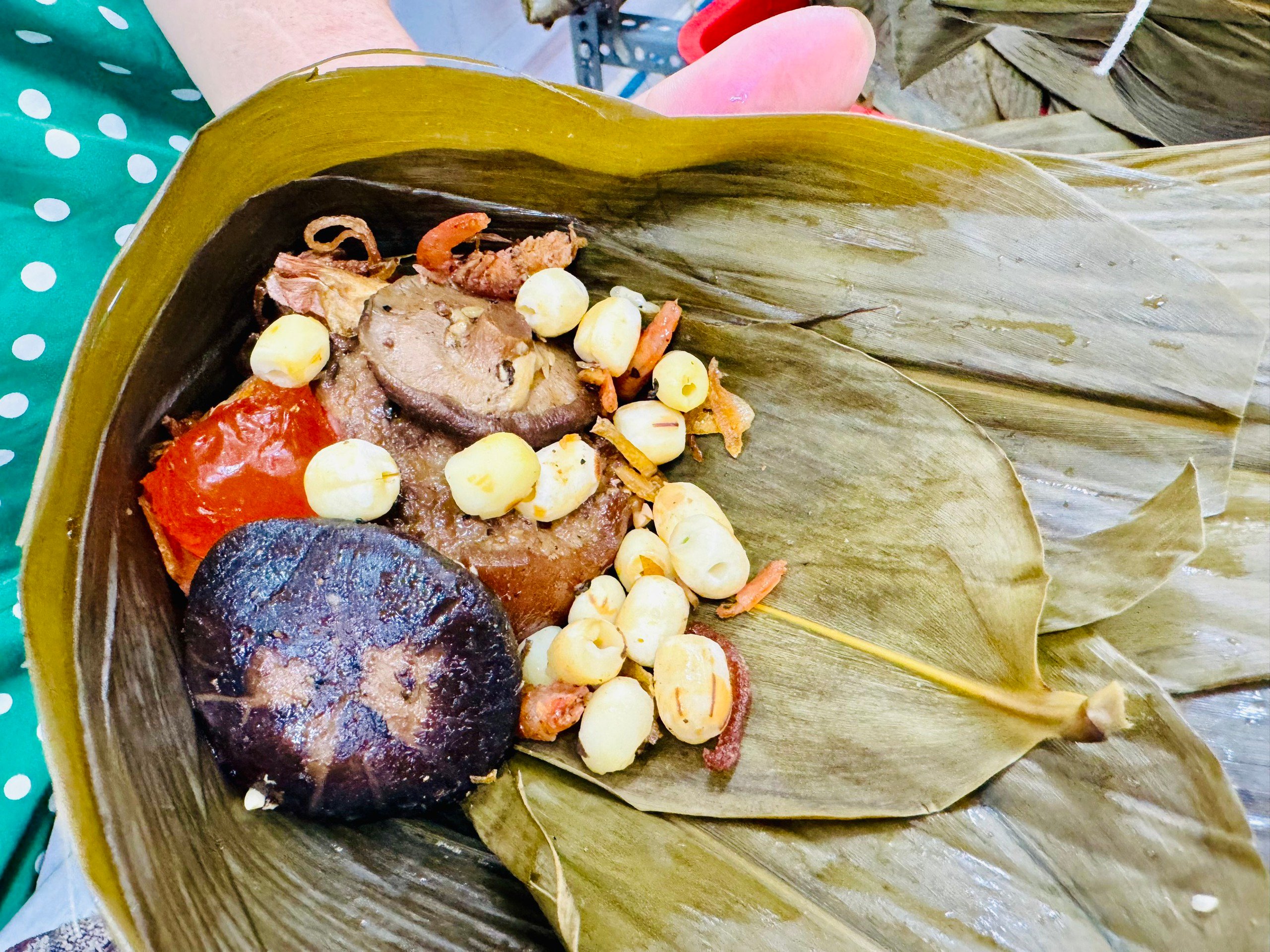 Người Hoa ở TP.HCM làm bánh bá trạng: Khách đặt trước một tháng, gói hơn 9.000 chiếc - Ảnh 3.
