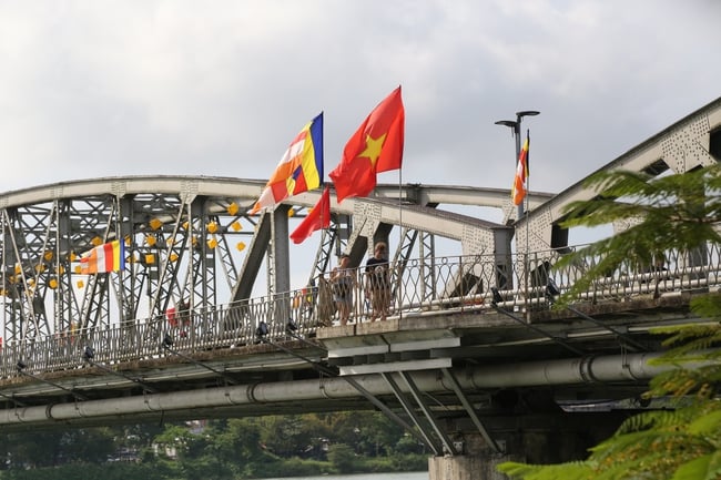 TP Huế khuyến khích phát triển du lịch tìm hiểu, trải nghiệm văn hóa Phật giáo - Ảnh 1.