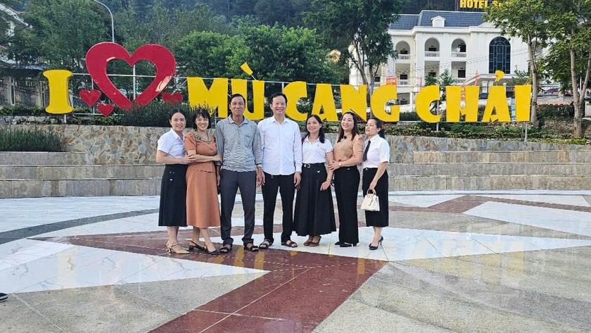 Yên Bái: Dấu chân những giáo viên gùi chữ lên non ngàn ảnh 5
