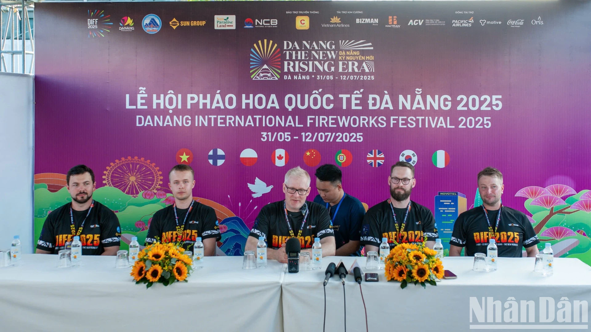 Unerwartete Enthüllungen am Eröffnungsabend des Da Nang International Fireworks Festival 2025, Foto 16