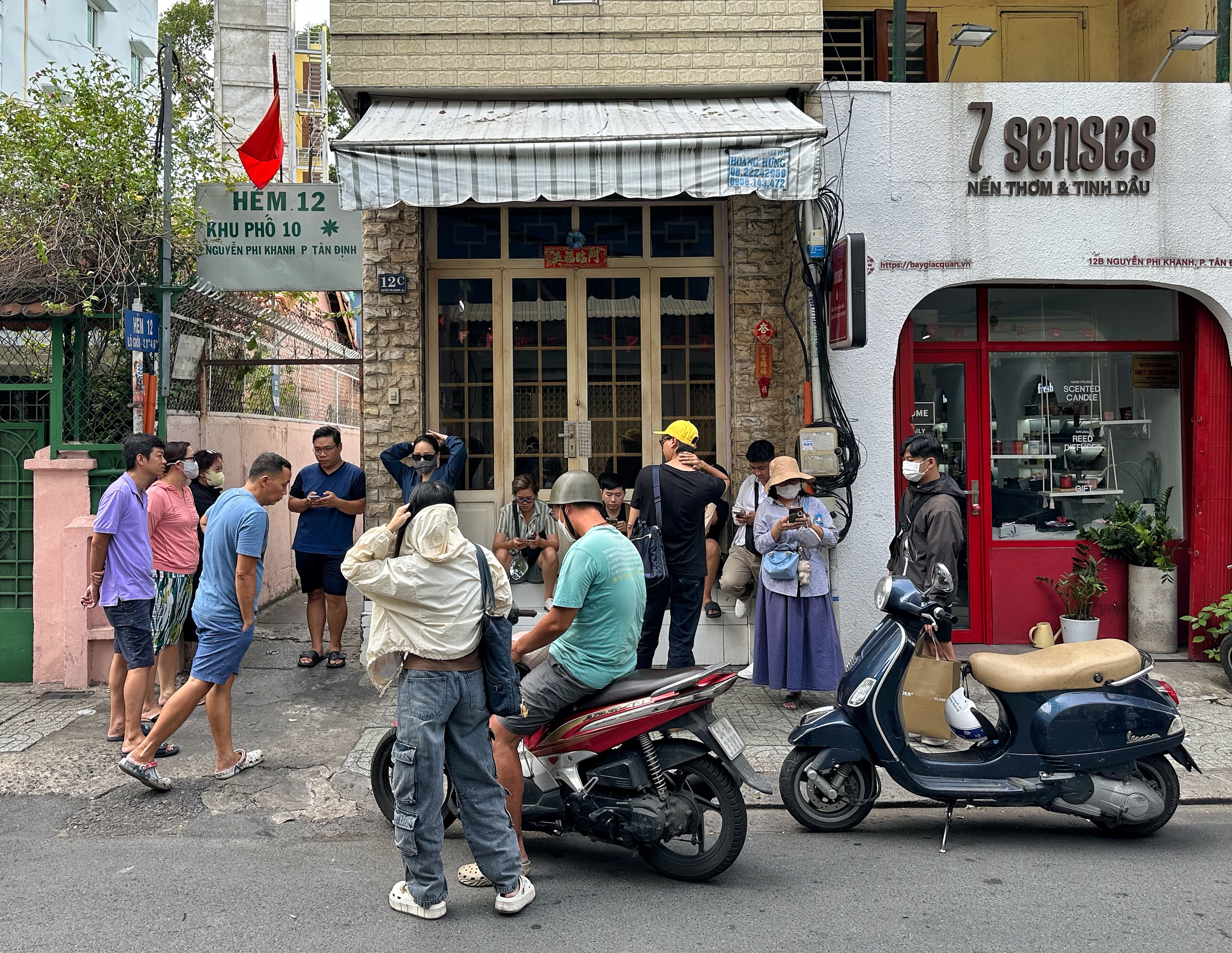 Bánh canh 'bán nhanh nhất Việt Nam' đóng cửa vĩnh viễn: Khách Tây làm điều xúc động - Ảnh 4.
