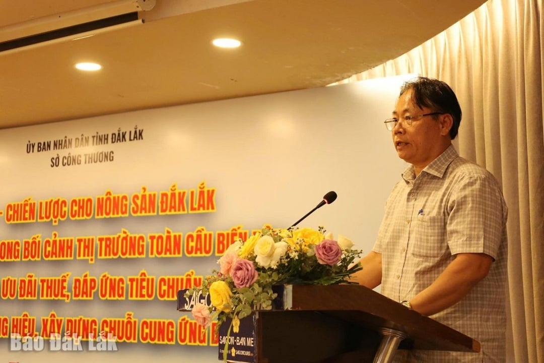 รองอธิบดีกรมอุตสาหกรรมและการค้า นายเหงียน ฮู ฟุก กล่าวเปิดงานประชุม