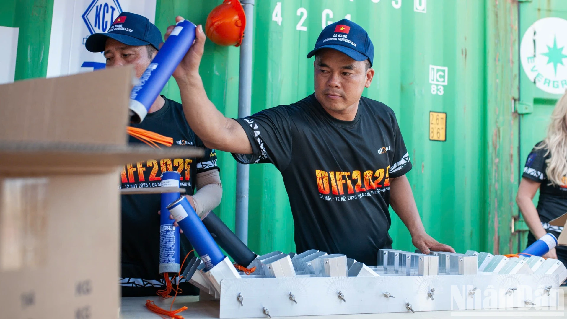 Unerwartete Enthüllungen am Eröffnungsabend des Da Nang International Fireworks Festival 2025, Foto 4