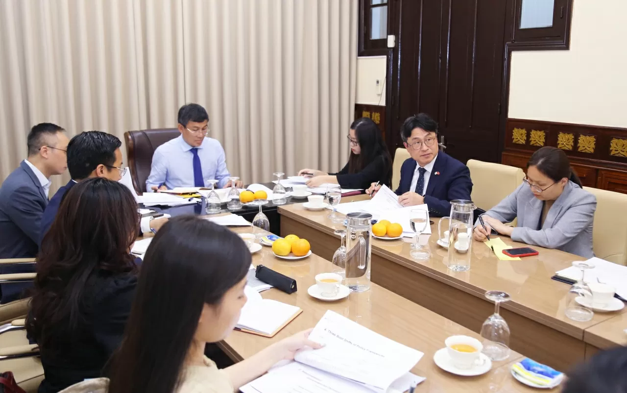 Ông Lee Jae Myun mong muốn được tăng cường hợp tác giữa Việt Nam và Hàn Quốc trên nhiều lĩnh vực. (Ảnh : Thành Long)