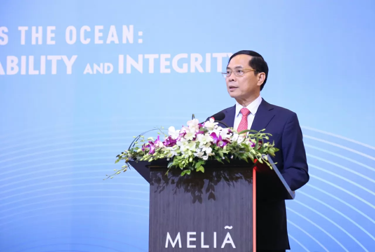 Phó Thủ tướng, Bộ trưởng Ngoại giao Bùi Thanh Sơn phát biểu khia mạc buổi Lễ. (Ảnh: Thành Long)