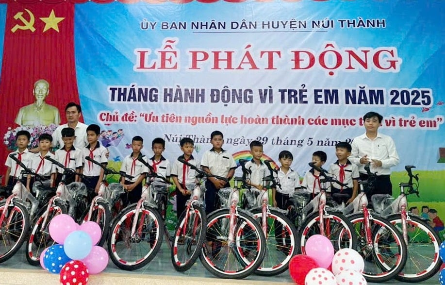 bicycle-for-children.-anh-van-phin(1).jpg