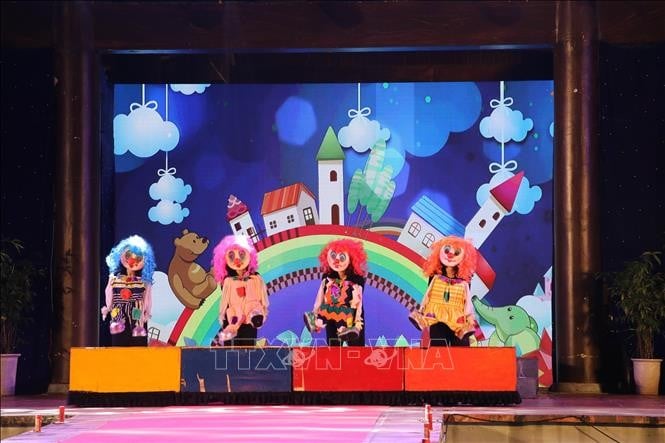 Nhiều hoạt động đặc sắc, hấp dẫn, mang đến một không gian văn hóa - nghệ thuật sống động, sáng tạo. Ảnh: Hải Yến/TTXVN.