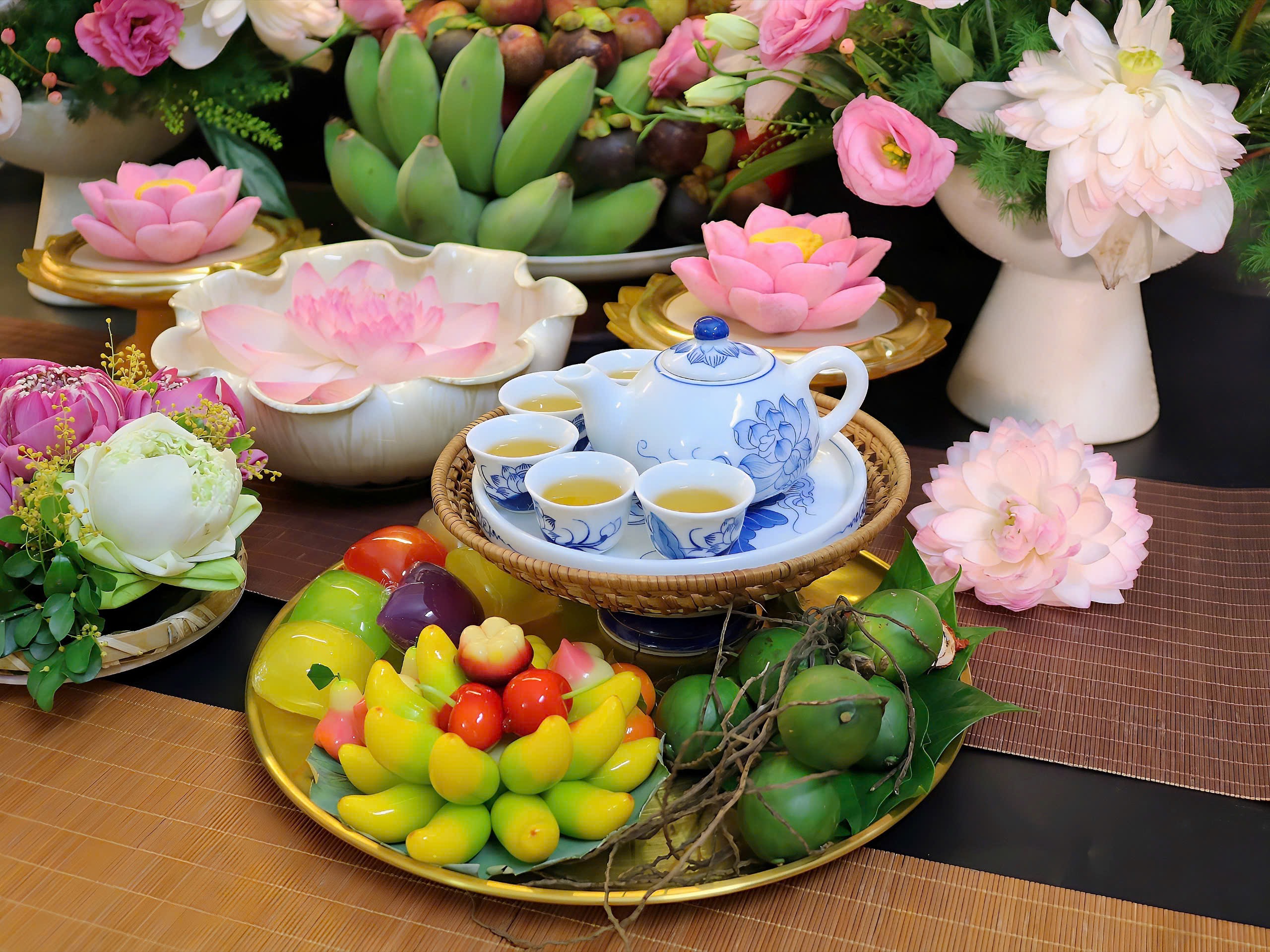Mâm cúng Tết Đoan Ngọ của mẹ đảm Hà thành: Gói trọn hồn Việt trong từng lễ vật - Ảnh 6.