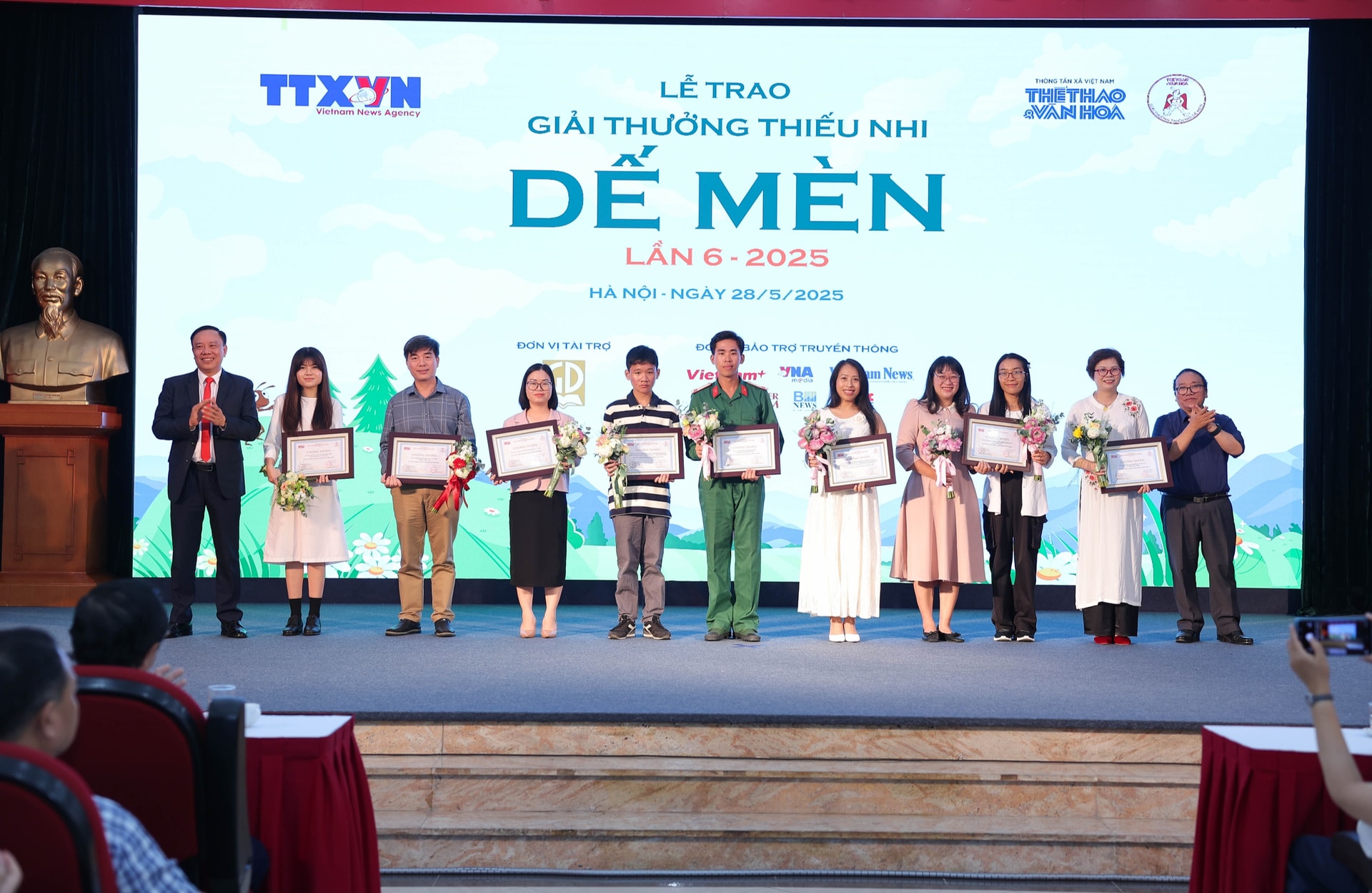 Trao giải thưởng Thiếu nhi Dế Mèn lần 6 - 2025: 