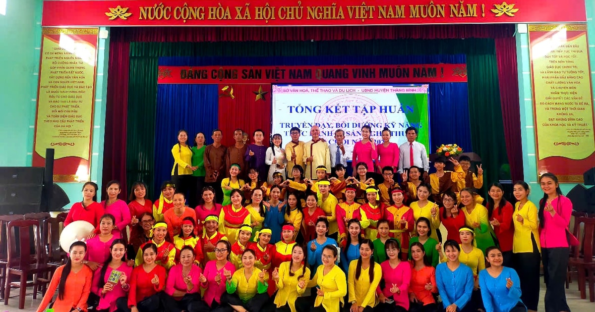 Quang Nam លើកកំពស់ជំនាញជាក់ស្តែងក្នុងសិល្បៈបេតិកភណ្ឌ Bai Choi