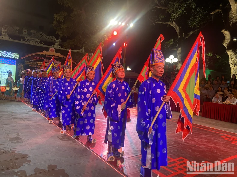 ស្វែងយល់ពីជម្រៅនៃវប្បធម៌ខាងវិញ្ញាណតាមរយៈដំណើរកម្សាន្តពេលរាត្រី 