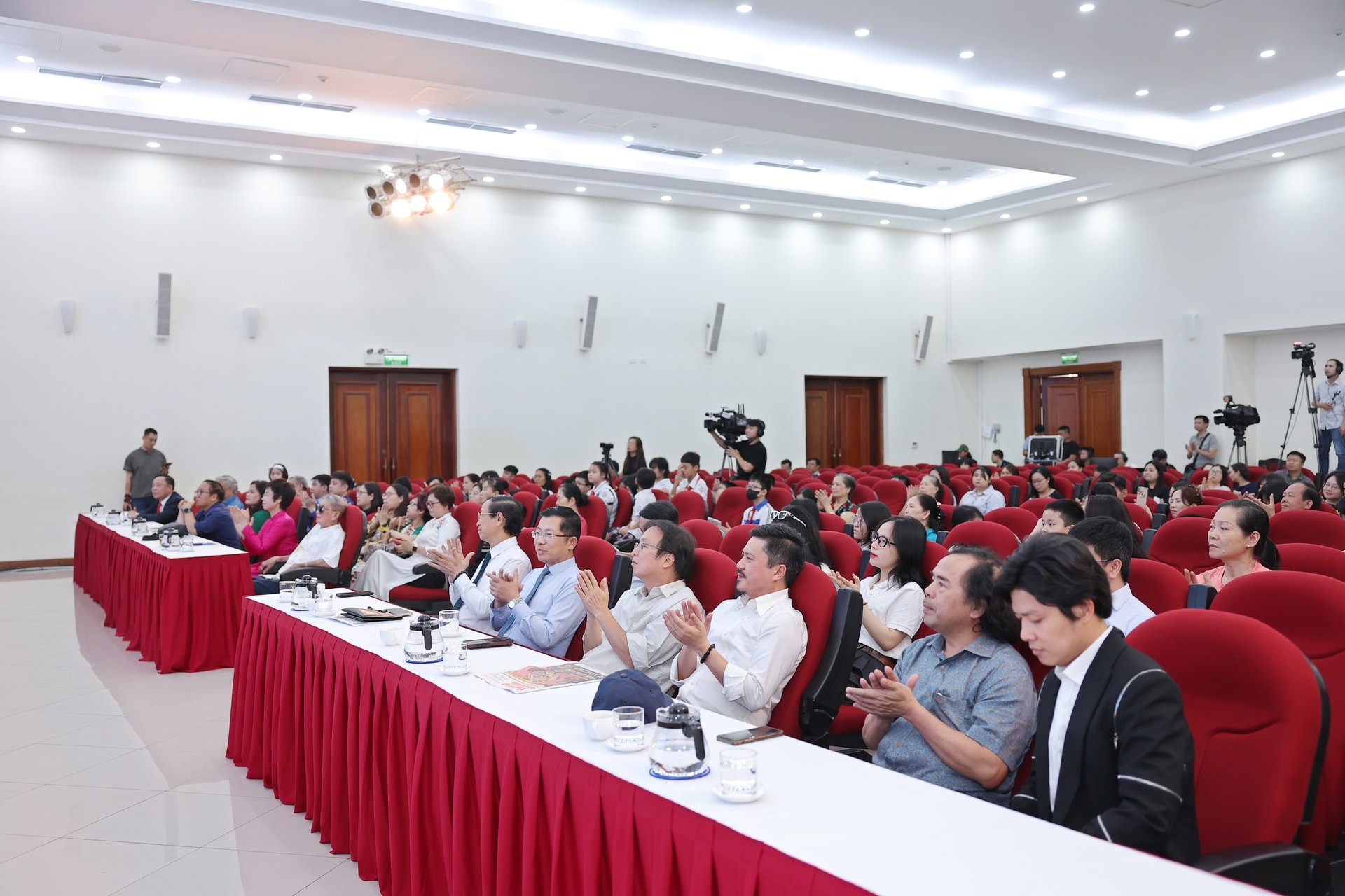 Trao giải thưởng Thiếu nhi Dế Mèn lần 6 - 2025: 