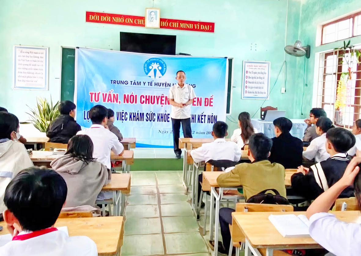 33 năm tận tâm với công tác dân số