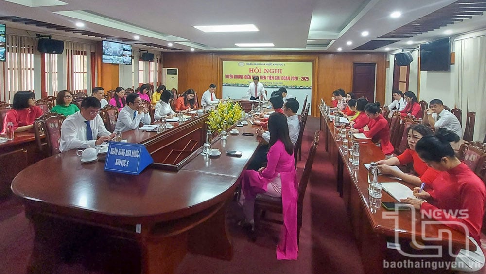 Ngân hàng Nhà nước Khu vực 5 tổ chức Hội nghị tuyên dương điển hình tiên tiến giai đoạn 2020-2025.