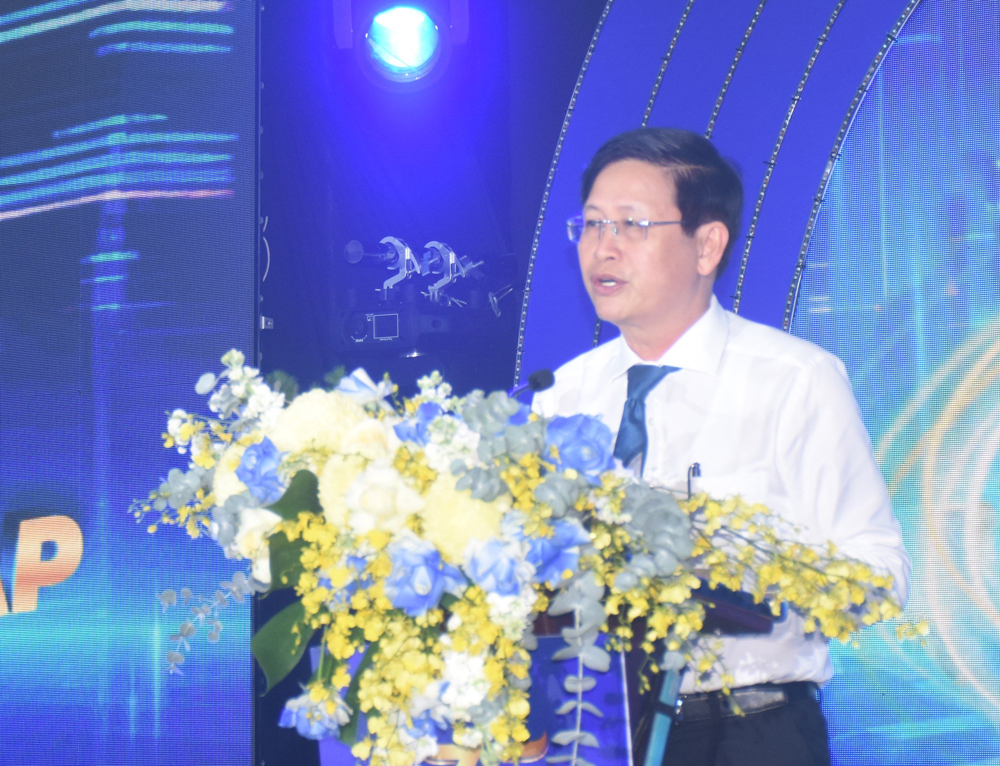 M. Le Ngoc Khanh, vice-président du Comité populaire provincial, a pris la parole à l'occasion du 35e anniversaire de la création de HODECO.