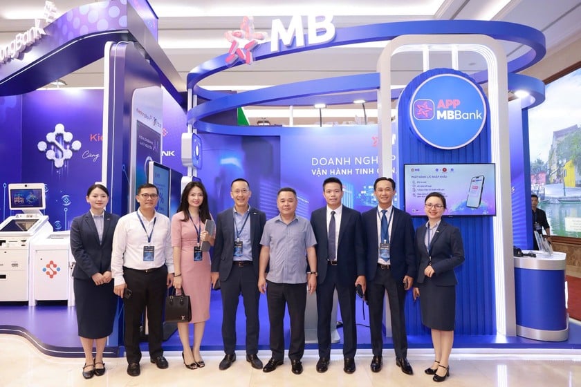 Đại diện MB đồng hành tại sự kiện Ngày chuyển đổi số 2025. Ảnh: MBBank