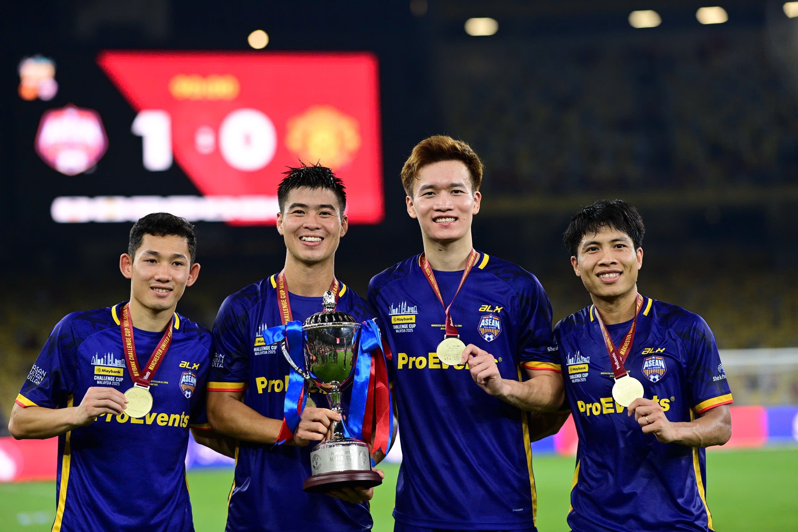 4 tuyển thủ Việt Nam ảnh 3 4 tuyen thu Viet Nam anh 3