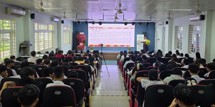 Trang bị 4 nhóm kỹ năng thiết yếu cho sinh viên ngành du lịch - Ảnh 1.