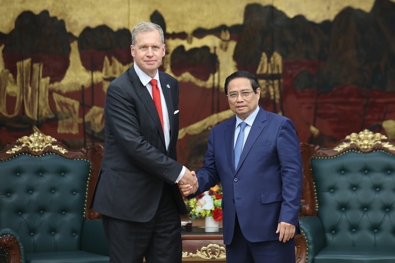 Prime Minister Pham Minh Chinh receives President and CEO of Excelerate Energy Corporation (USA) Steven Kobos - Photo: VGP/Nhat Bac