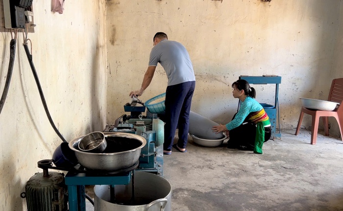 ក្មេងស្រី Muong នាំយកនំ Gai ជាអំណោយដ៏ពេញនិយមនៅ Suoi Ca Than - រូបថត ២.