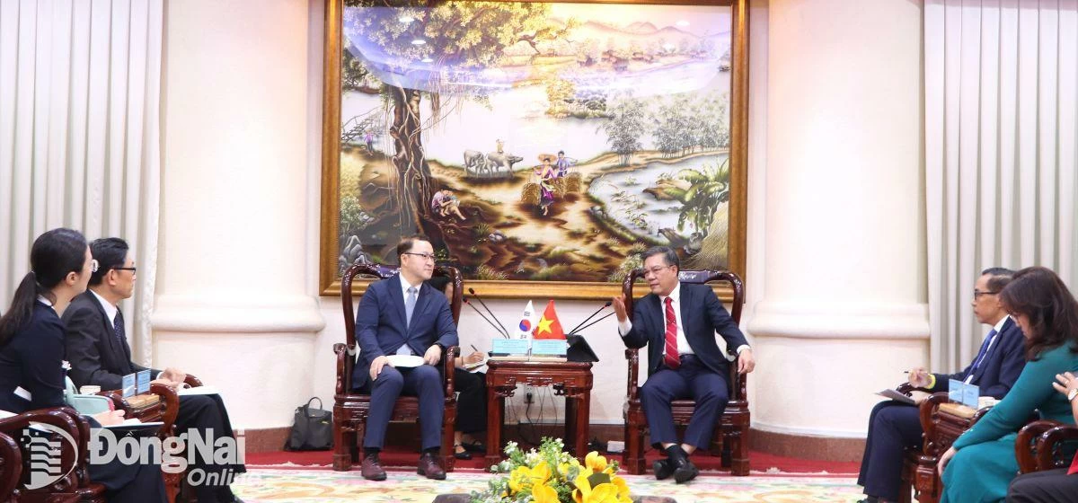 Quang cảnh buổi làm việc sáng 29-8