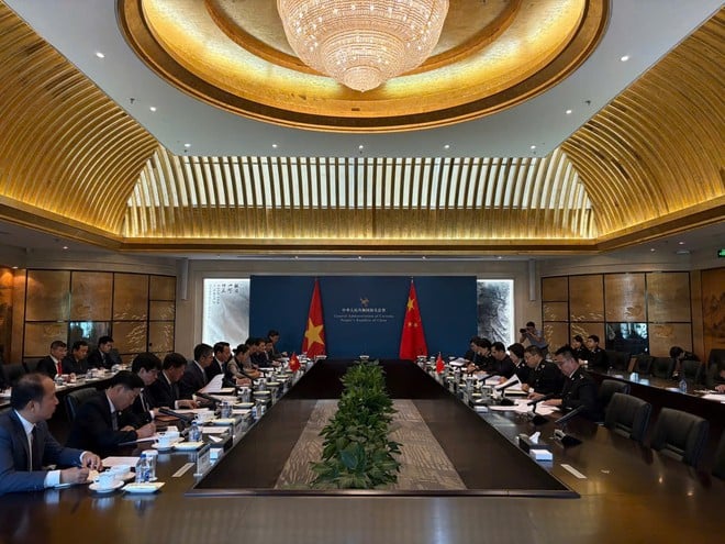 El Ministro de Agricultura y Medio Ambiente de Vietnam mantuvo conversaciones con la Administración General de Aduanas de China para resolver las dificultades del durian el 28 de mayo (foto ICD)