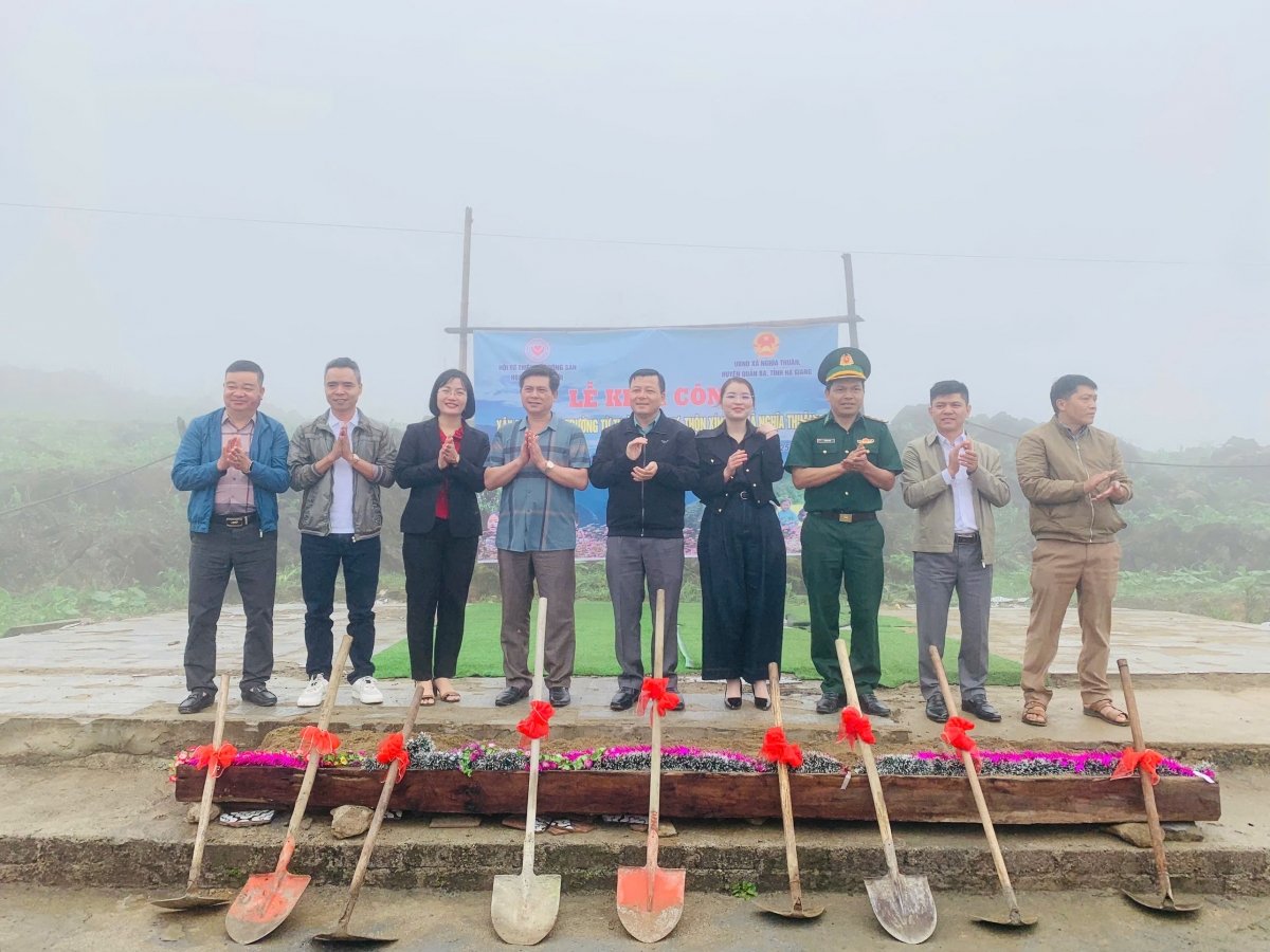 Quản Bạ: Khởi công điểm trường biên giới Phìn Chư