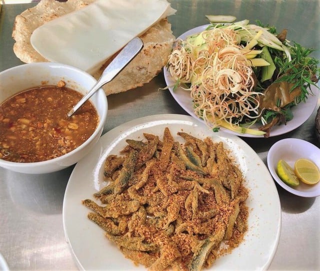 Đặc sản món ngon và các quán ngon nổi tiếng bạn không nên bỏ lỡ khi đi du lịch Đà Nẵng- Ảnh 7.