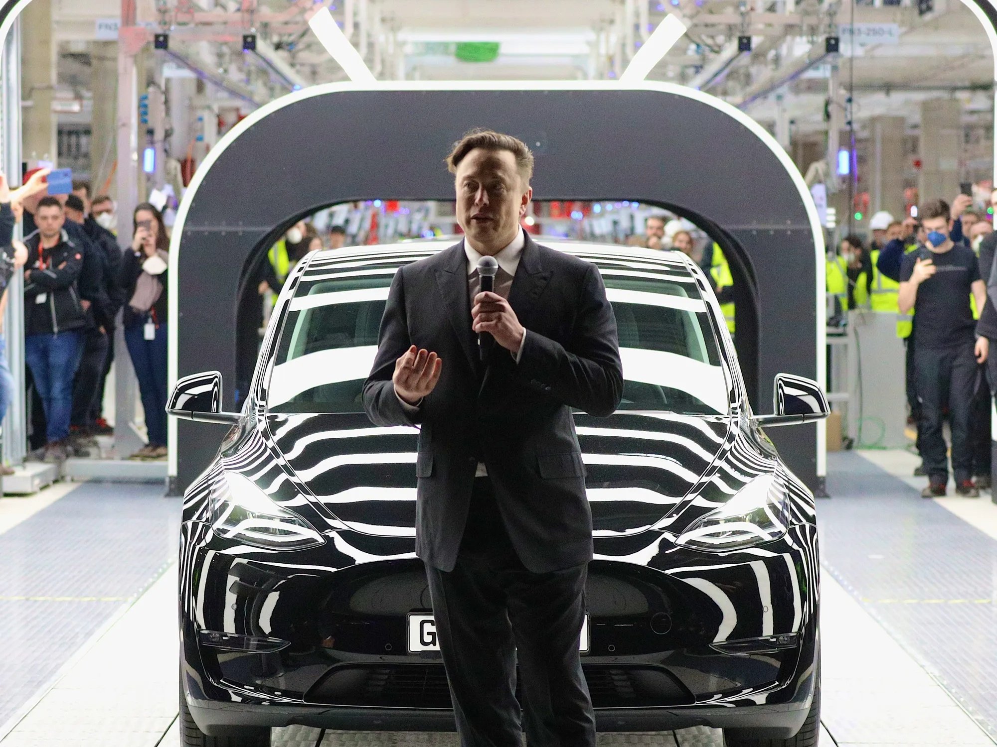 Elon Musk bi thay the anh 4