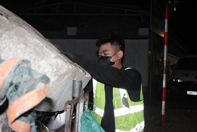 Anh Quân mong muốn người dân thấu hiểu để không còn tình trạng vứt rác vương vãi. Ảnh: Thiên Ý.