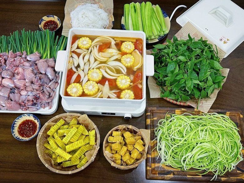 Chi tiết cách làm 8 món lẩu ngon miệng, giúp gia đình quây quần dịp nghỉ lễ- Ảnh 1.