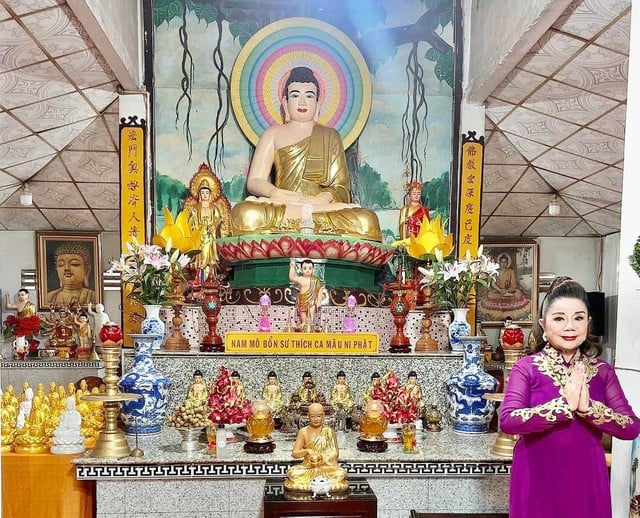 NSND Thoại Miêu, NSND Phượng Loan, NS Chí Tâm hát mừng Đại lễ Phật đản Vesak- Ảnh 4.