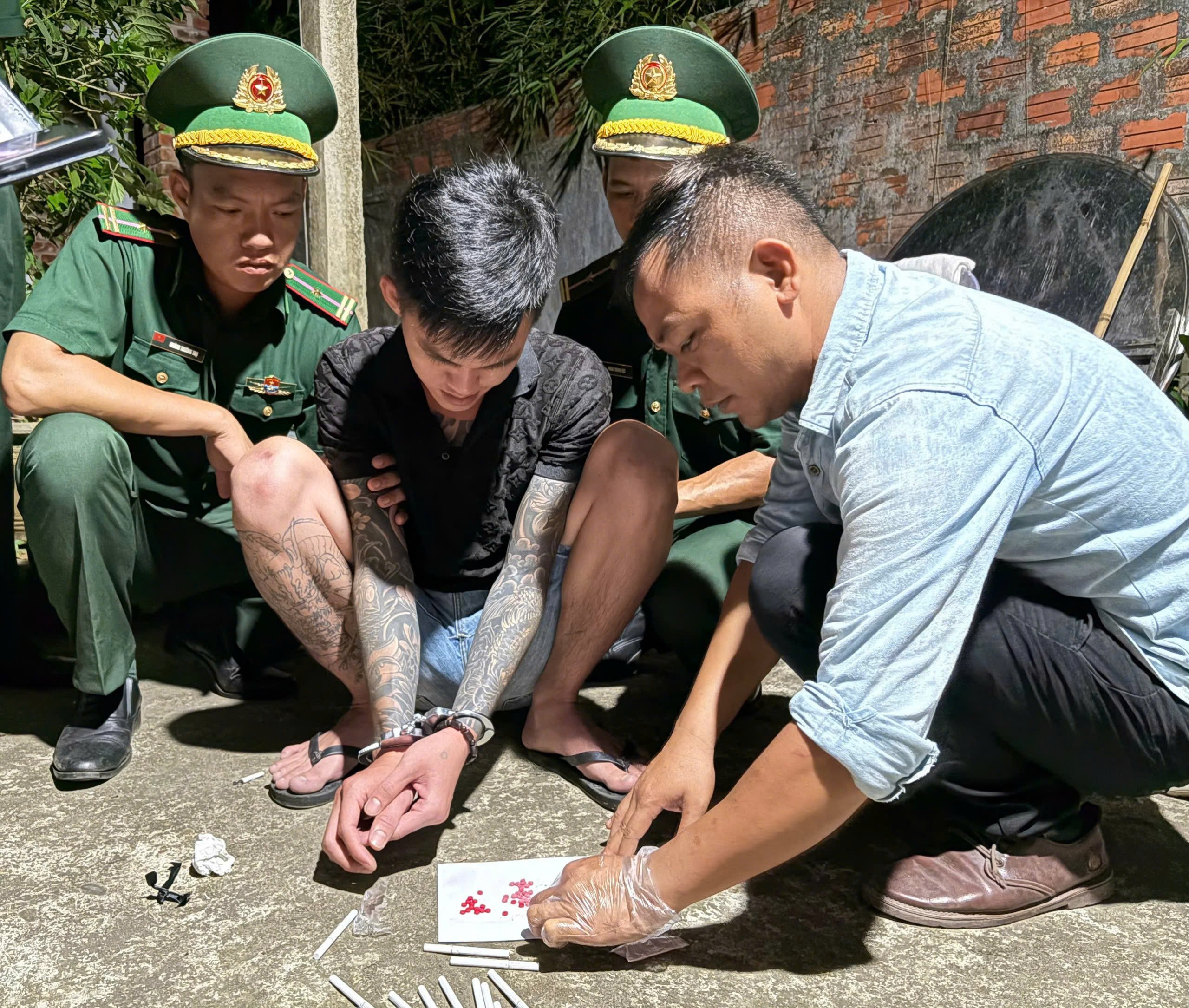 ឃាត់ខ្លួនមុខសញ្ញាជួញដូរដោយខុសច្បាប់នូវសារធាតុញៀន
