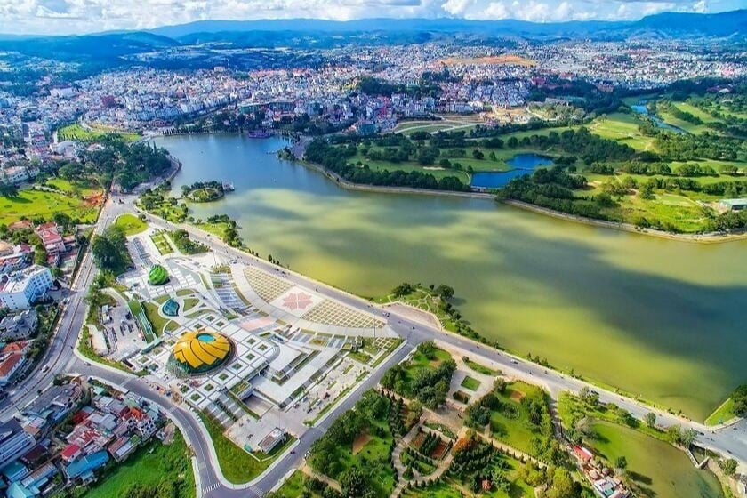 Lâm Đồng: 50 năm vươn mình từ tỉnh khó khăn đến điểm sáng phát triển vùng Tây Nguyên