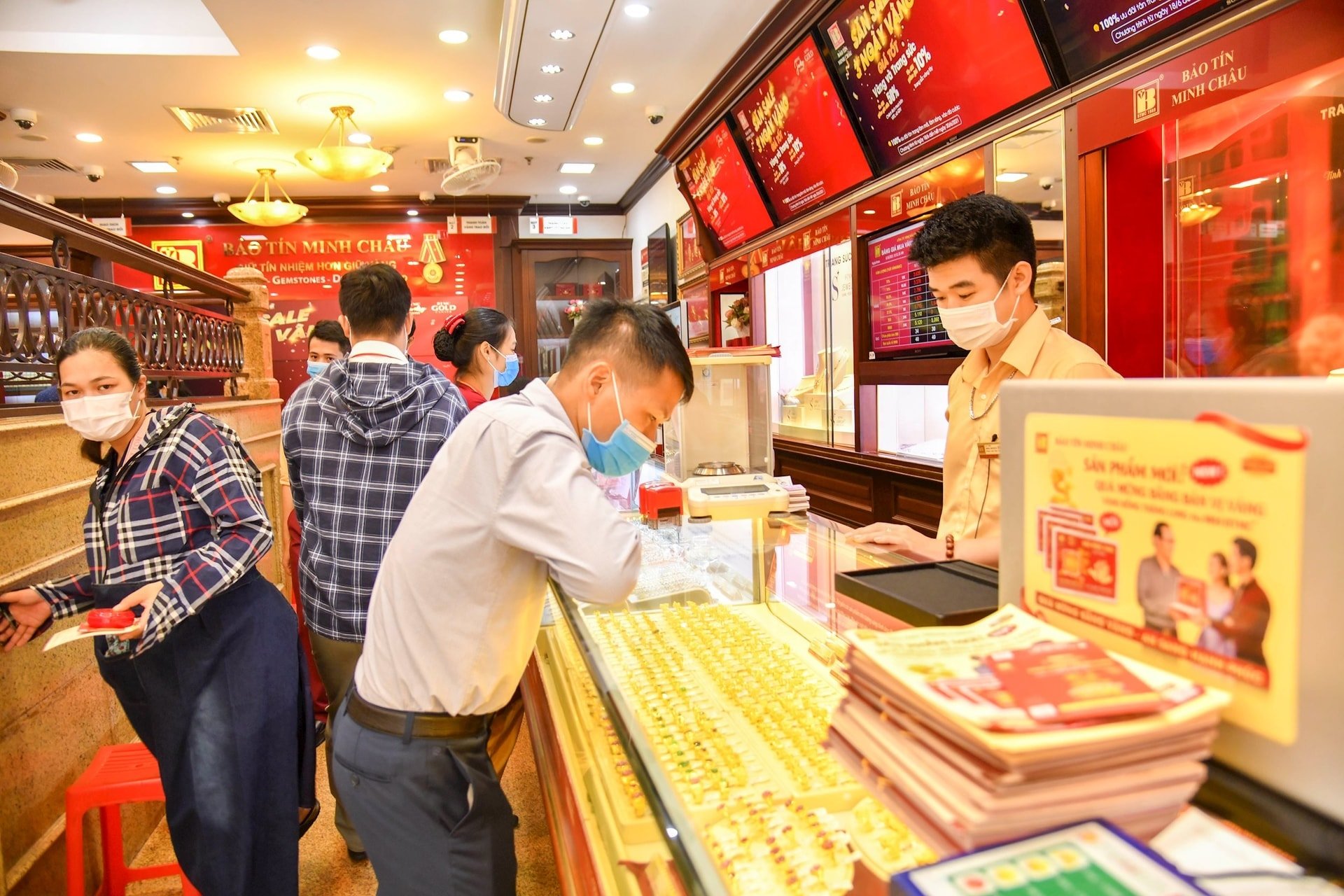 Giá vàng ngày 3/5/2025: Giá vàng giảm tuần thứ 2 liên tiếp
