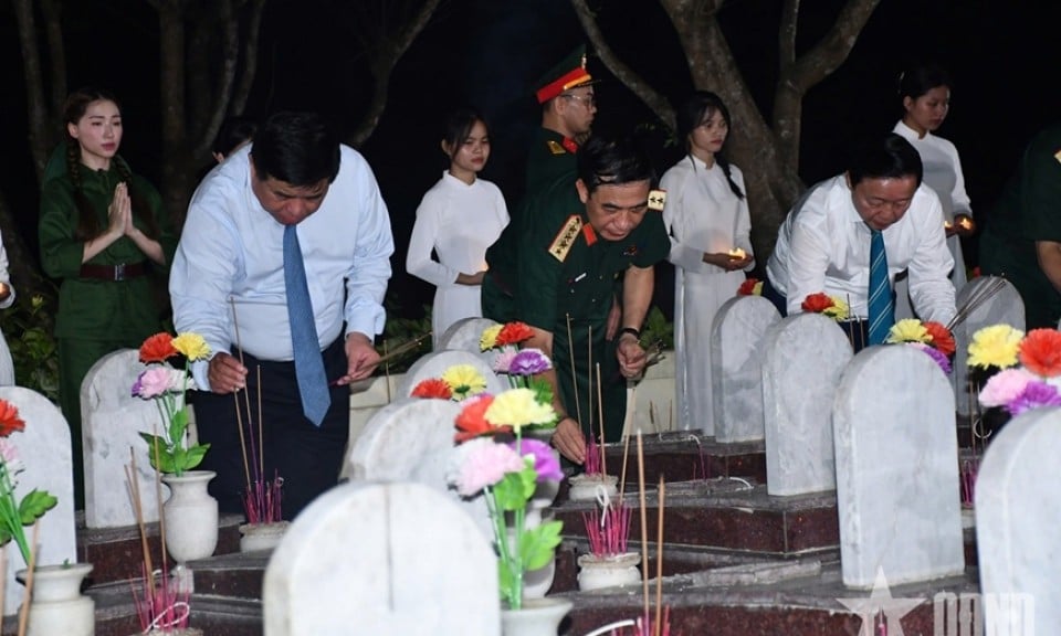Discours en hommage aux martyrs de Truong Son - Journal et station de radio et de télévision Lang Son