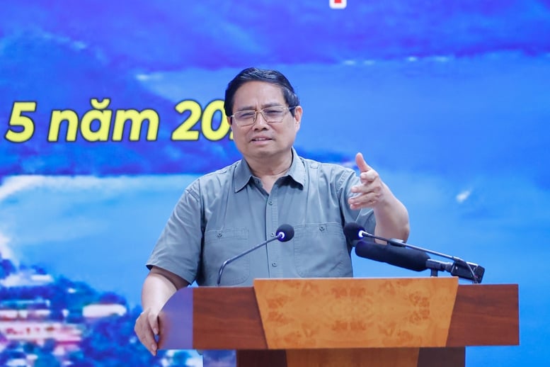 Thủ tướng: Thần tốc, táo bạo xây dựng Côn Đảo sáng, xanh, sạch, đẹp, hiện đại, tầm cỡ quốc tế và bảo đảm an ninh quốc phòng