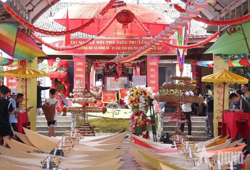 Lễ hội truyền thống, tập quán xã hội và tín ngưỡng Hội Diều làng Bá Dương Nội, xã Hồng Hà, huyện Đan Phượng đã được công nhận là di sản văn hóa phi vật thể quốc gia. Ảnh do nhân vật cung cấp