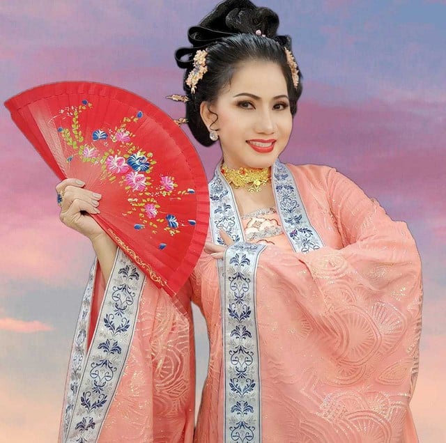 NSND Thoại Miêu, NSND Phượng Loan, NS Chí Tâm hát mừng Đại lễ Phật đản Vesak- Ảnh 3.