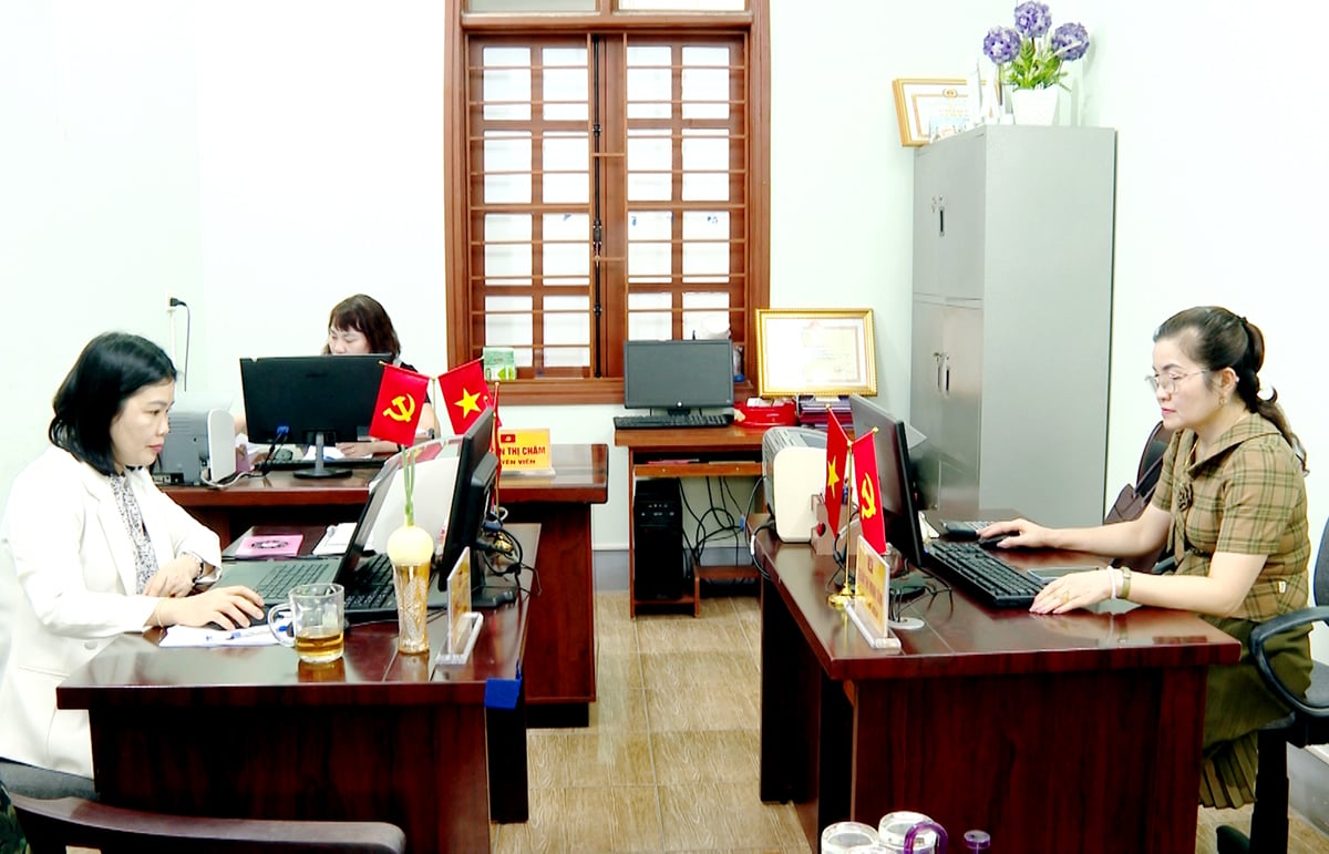 Sau sáp nhập, cán bộ Ban Tuyên giáo và Dân vận Huyện ủy Vị Xuyên luôn nêu cao tinh thần trách nhiệm với công việc.