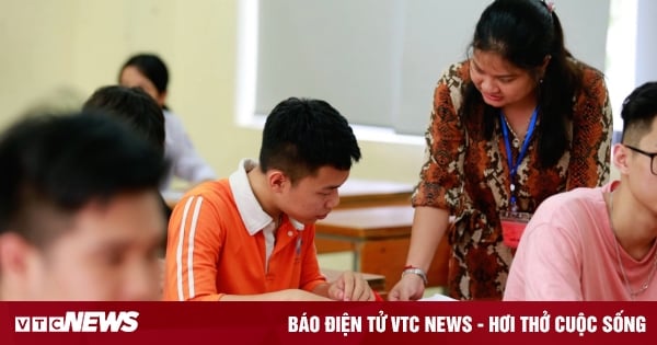 Are principals and vice principals allowed to teach extra?