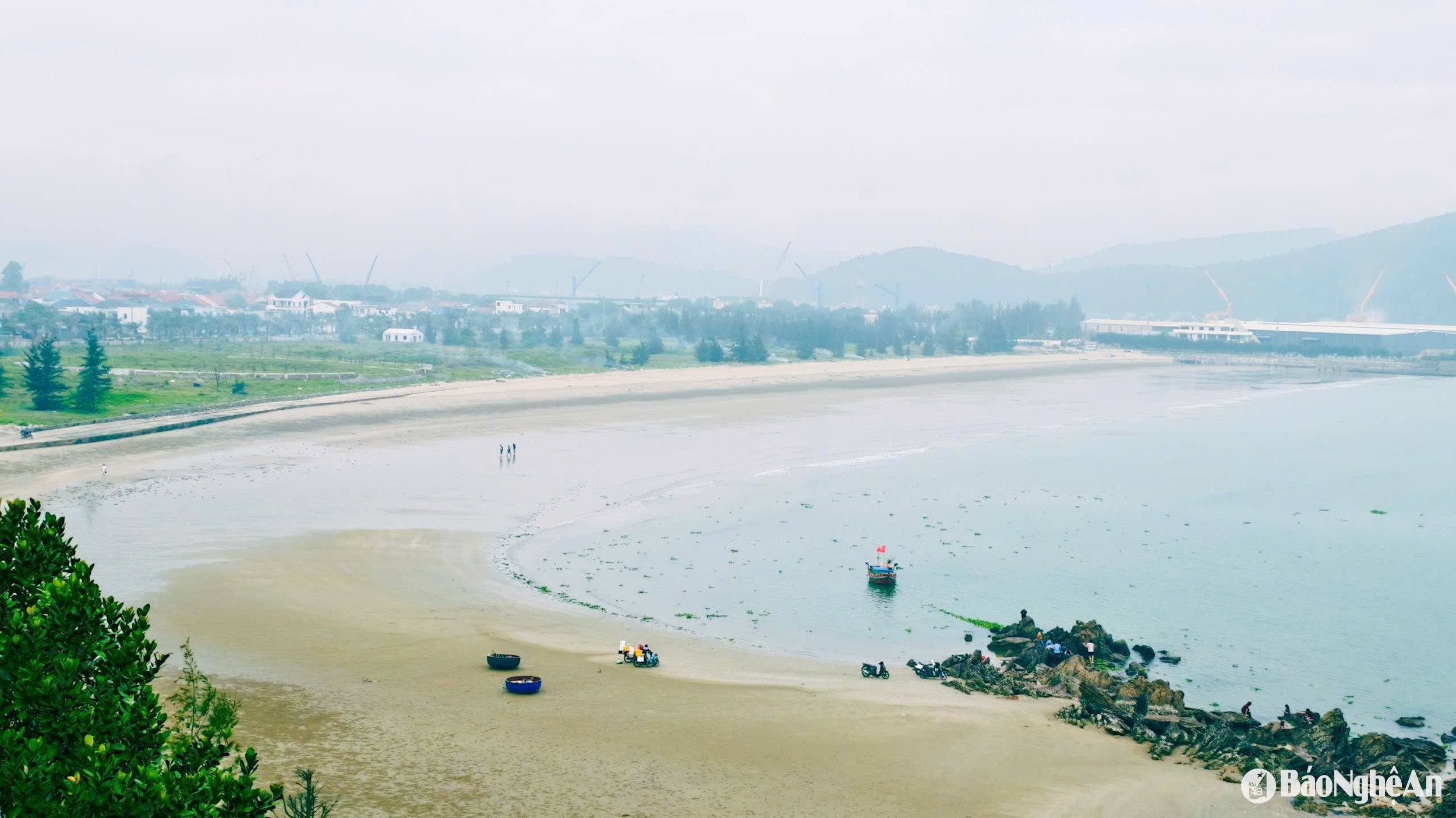 bna_-dao-lan-chau-cua-lo-anh-diep-thanh00010.jpg