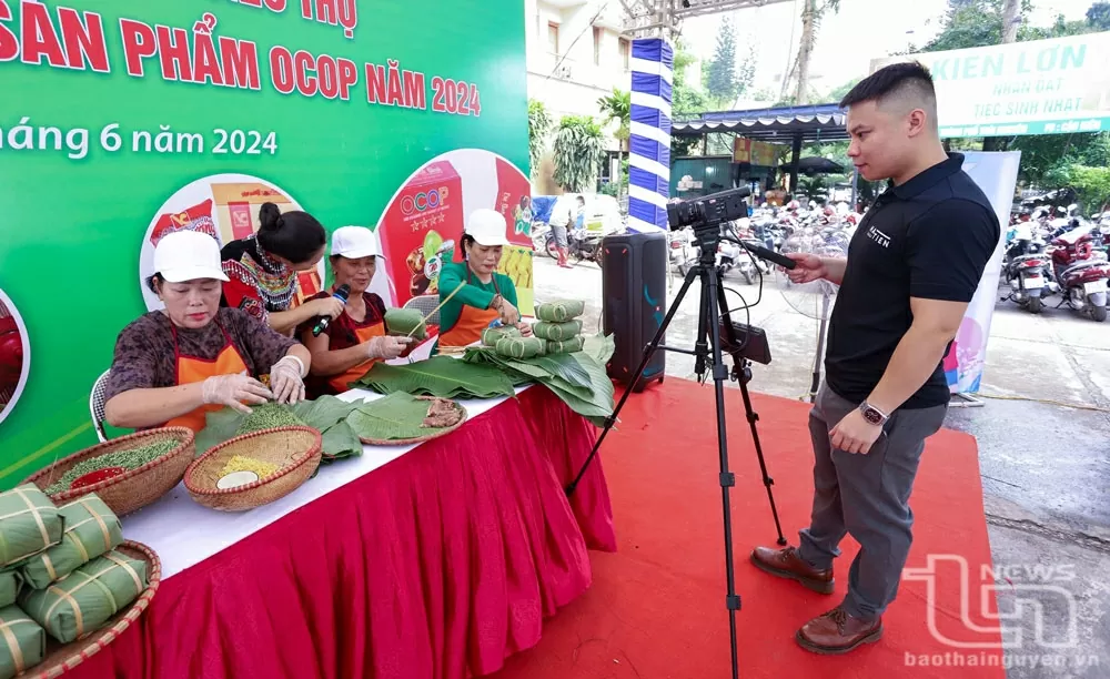 Hoạt động livestream bán hàng đã góp phần tích cực mở rộng thị trường tiêu thụ cho nông sản Thái Nguyên.