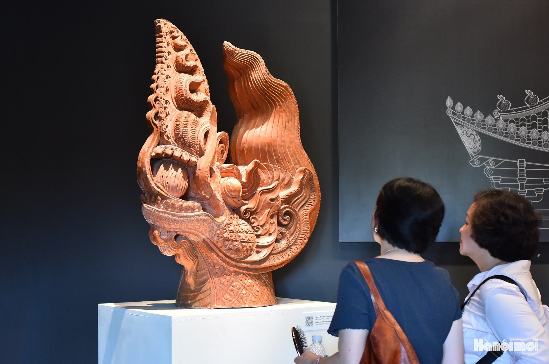 W_hnm-hoangthanh02b.jpg