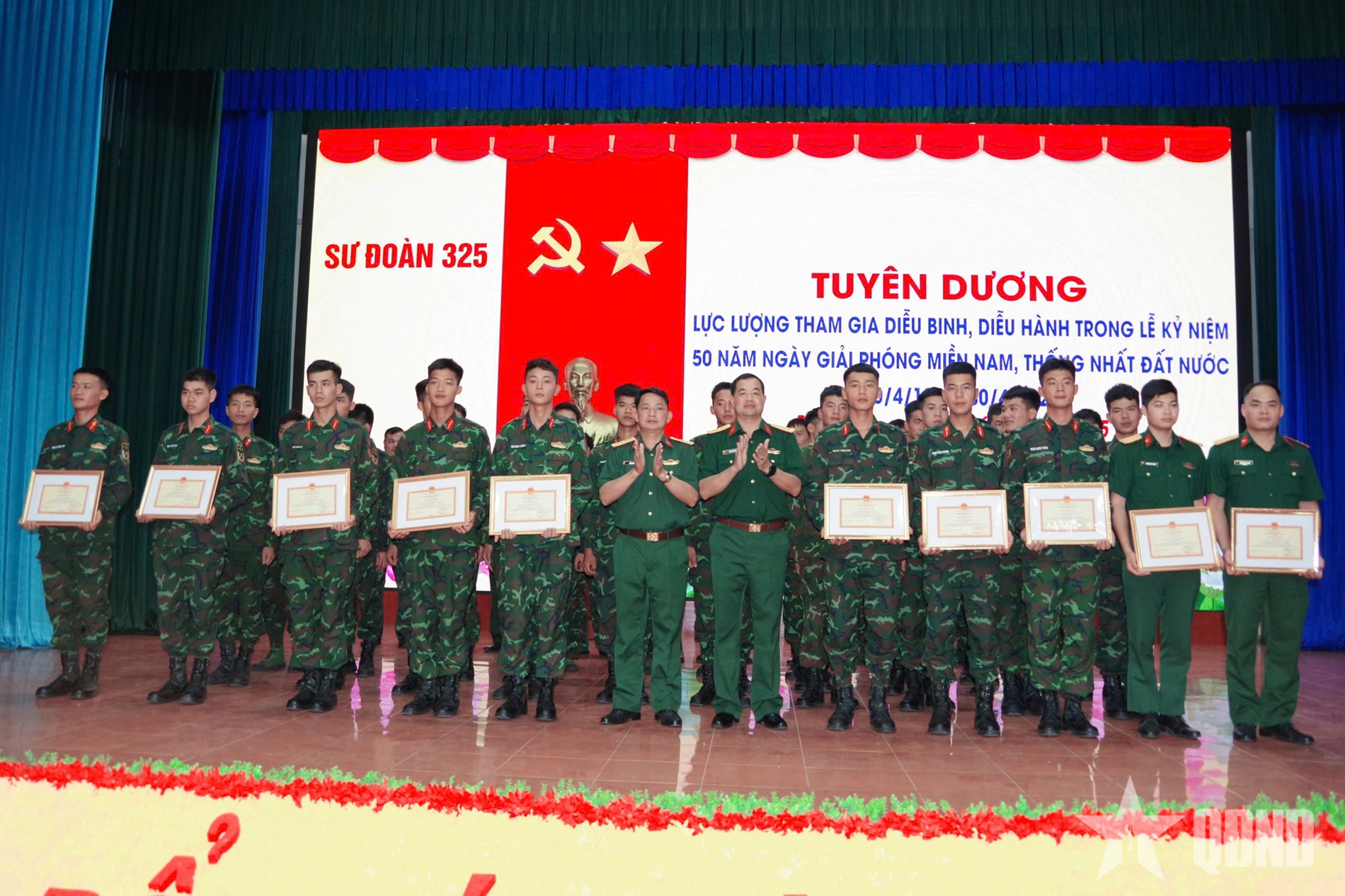Sư đoàn 325, Quân đoàn 12 tuyên dương lực lượng tham gia diễu binh, diễu hành