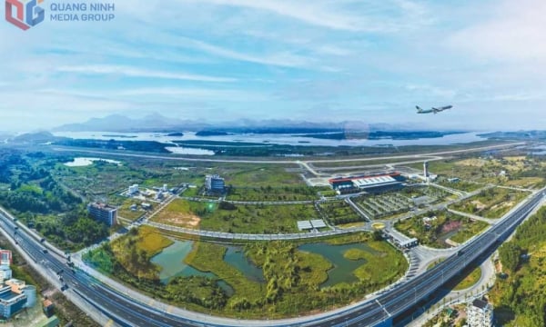 Quảng Ninh cất cánh 