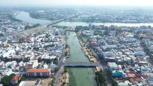 សំណួរ និងចម្លើយ៖ ហេតុអ្វី ឡុងអាន បញ្ចូលជាមួយ តៃនិញ?