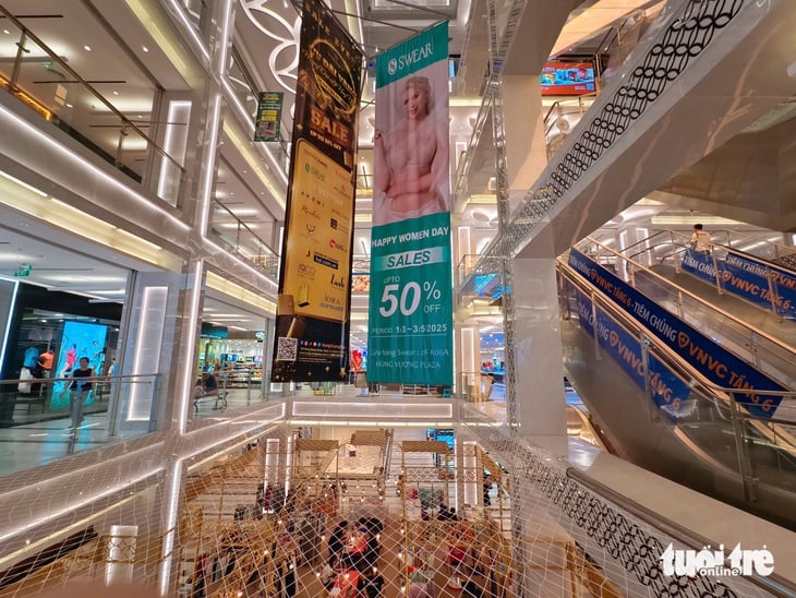 Vạn Hạnh Mall - Ảnh 2.