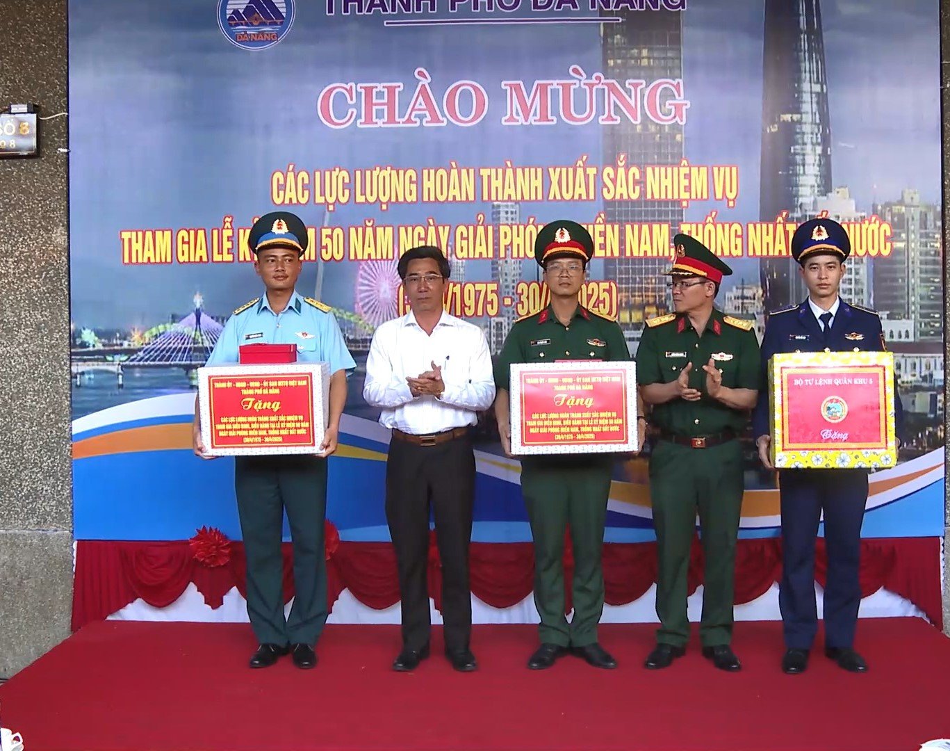 Đà Nẵng: Chào đón các đoàn diễu binh, diễu hành ghé ga Đà Nẵng